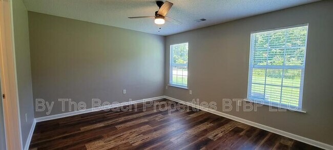 Building Photo - 2407 James St