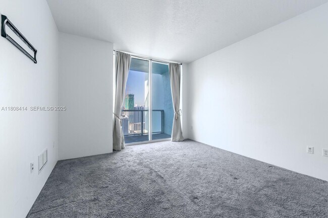 Building Photo - 1900 N Bayshore Dr