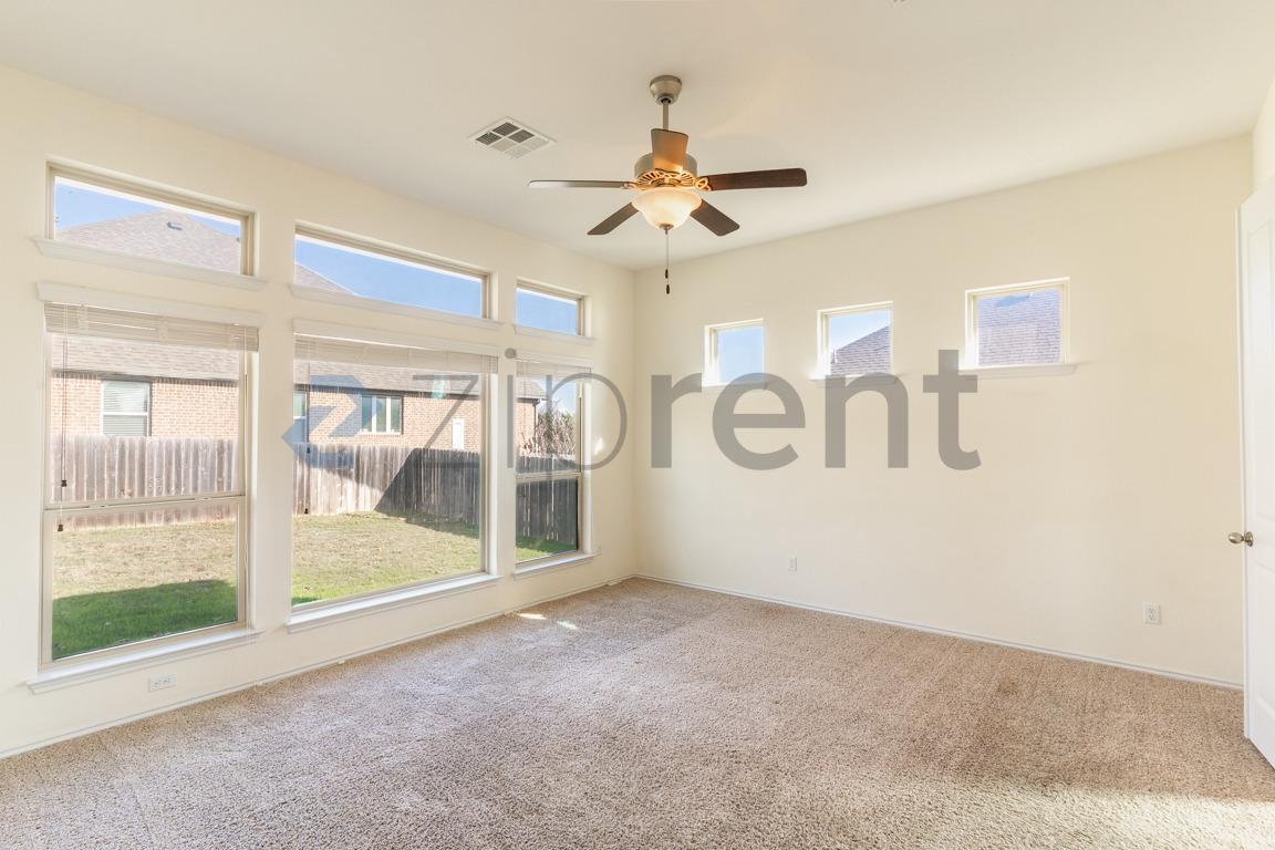 Building Photo - 101 Arctic Cir