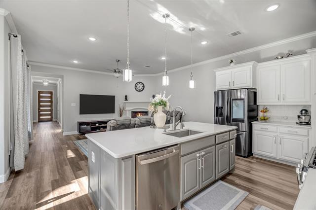 Building Photo - 9312 Sunrise Trail