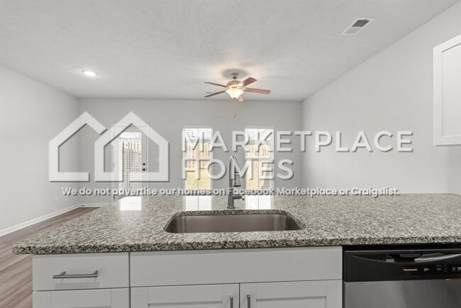 Building Photo - 3029 Hearth Stone Wy