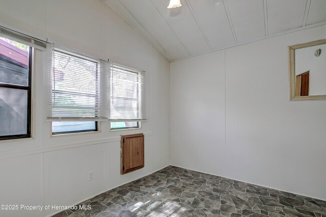 Building Photo - 9298 Grizzly Bear Ln