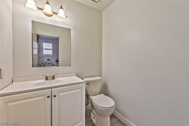 Building Photo - 7767 Parnell Ave