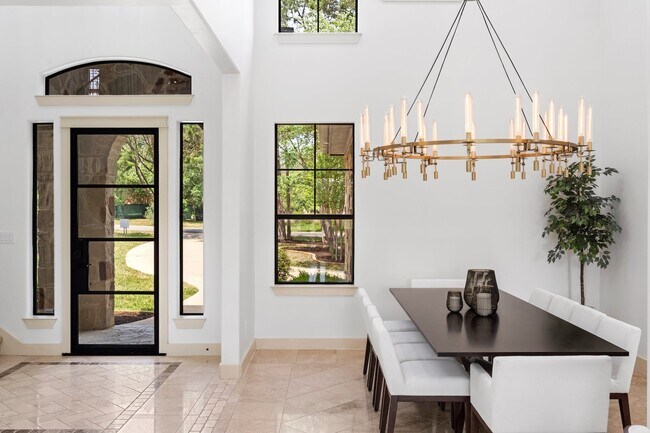 Building Photo - 206 Lido St