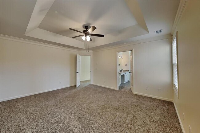 Building Photo - 3070 Serenade Ct