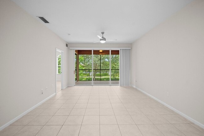 Building Photo - ANNUAL RENTAL - 3 Bedroom, 2 Bath w/ Garag...