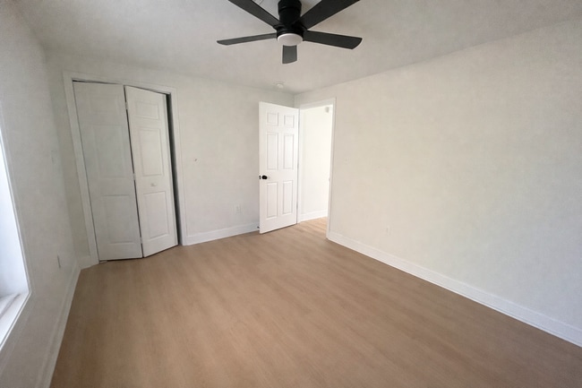 Building Photo - CHARMING RANCH STYLE HOME AVAILABLE MARCH 9TH!