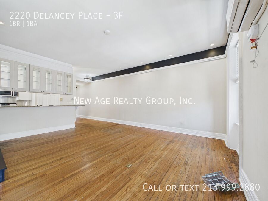 Building Photo - 2220 Delancey St