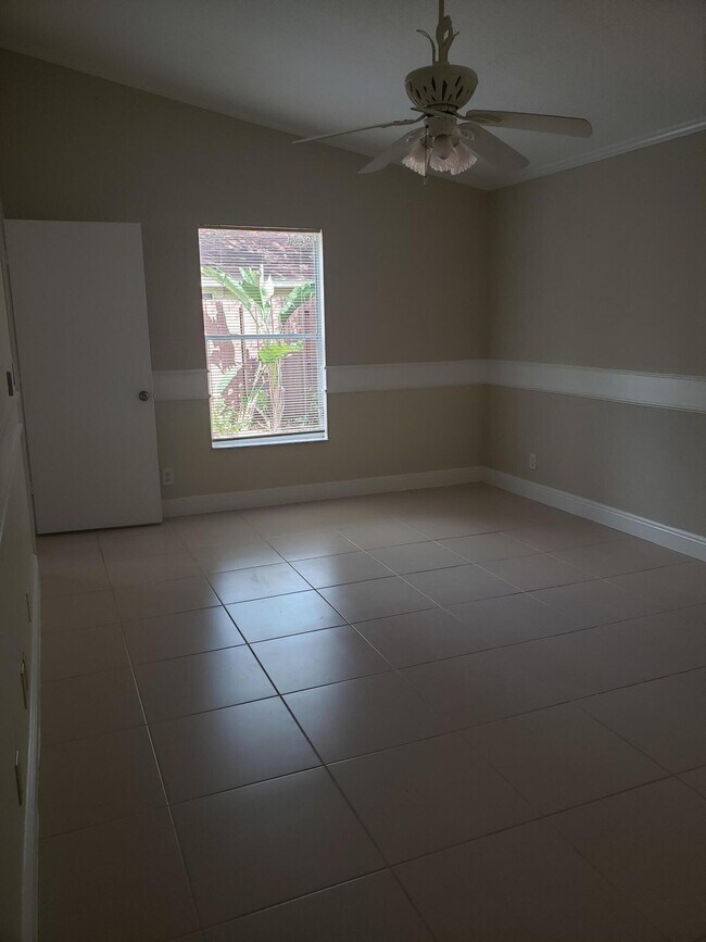 Building Photo - 1448 Waterway Cove Dr