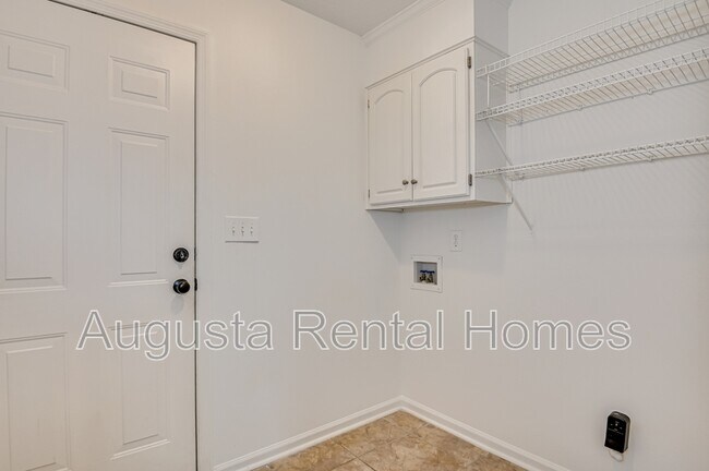 Building Photo - 4154 Hound Ct