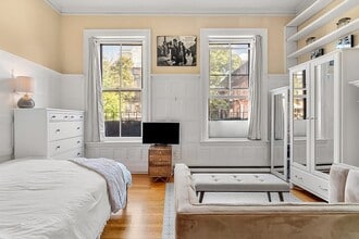 Building Photo - 425 Beacon St