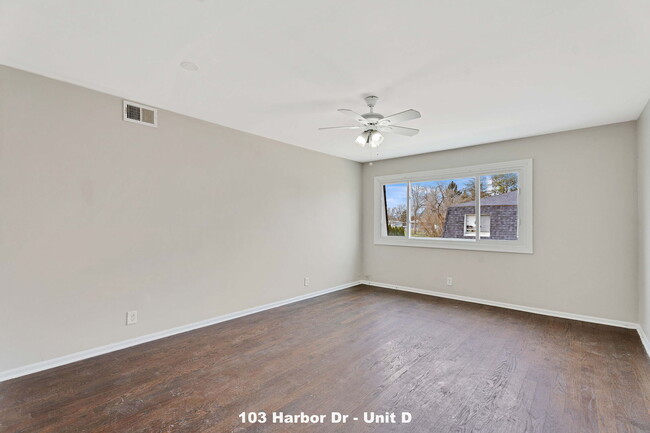 Building Photo - 103 Harbor Dr