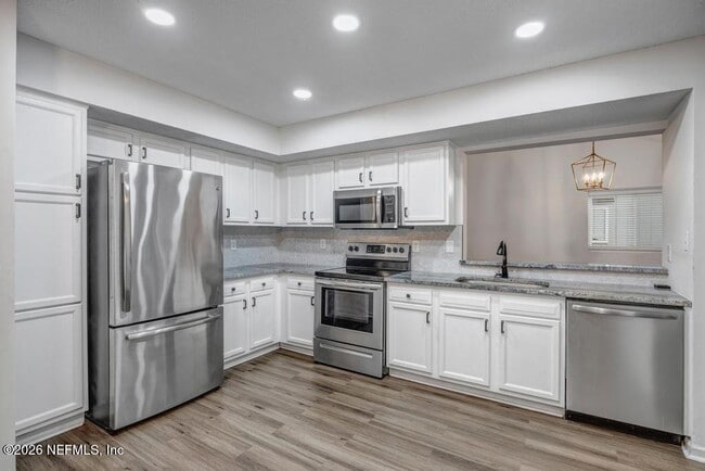 Building Photo - 3105 Coral Reef Dr