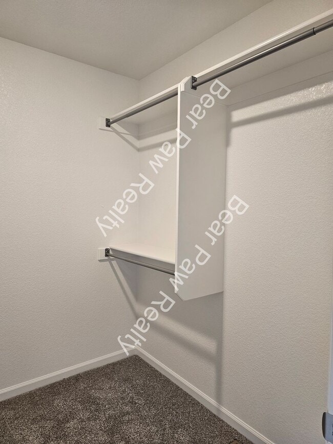 Building Photo - 901 Sonata Lane