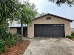 Building Photo - 2519 Elderberry Dr