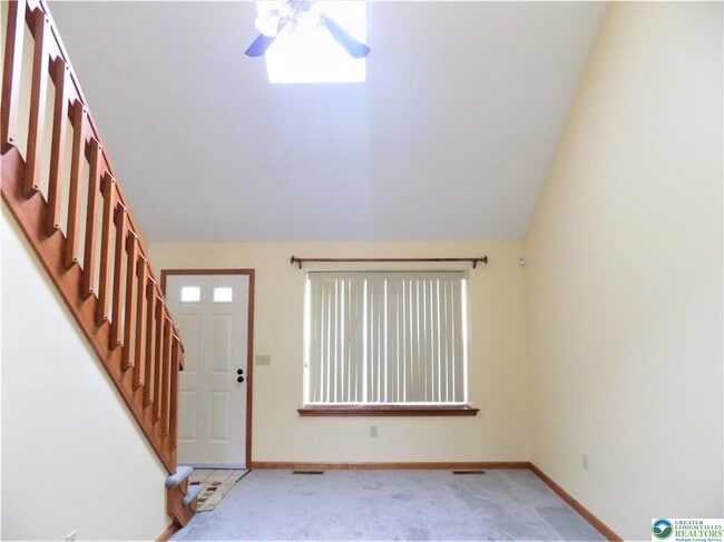 Building Photo - 2733 Victoria Ln