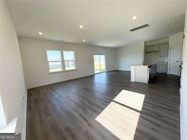 Building Photo - 220 Hickory Rdg Trl