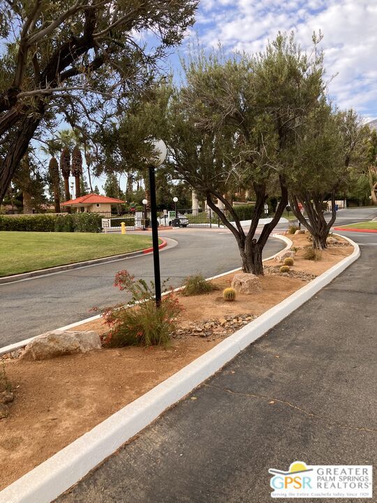 Building Photo - 2801 N Los Felices Rd