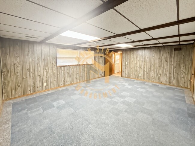 Building Photo - 1433 Baumgart Rd