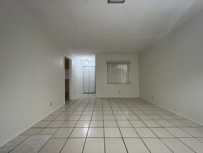 Building Photo - 4171 NW 110th Ave