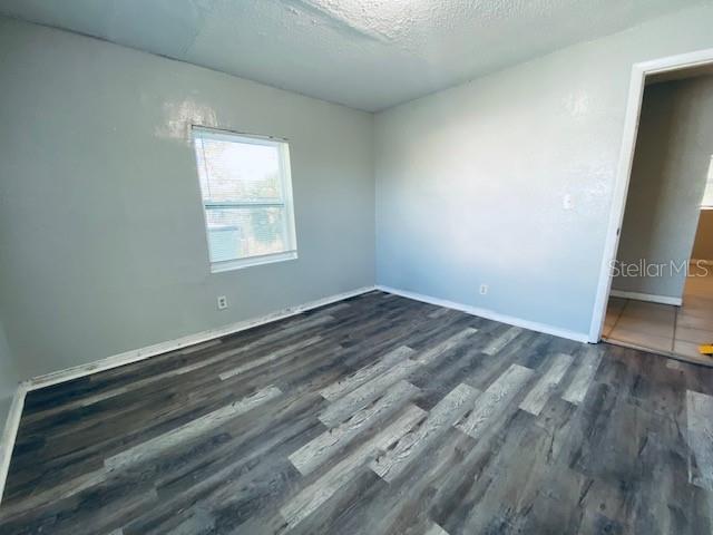 Building Photo - 2511-2510 10th Ave S