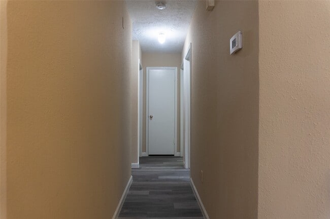 Building Photo - 8643 Causeway Dr