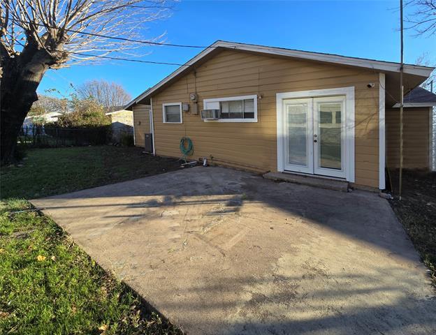 Building Photo - 8307 Bunche Dr