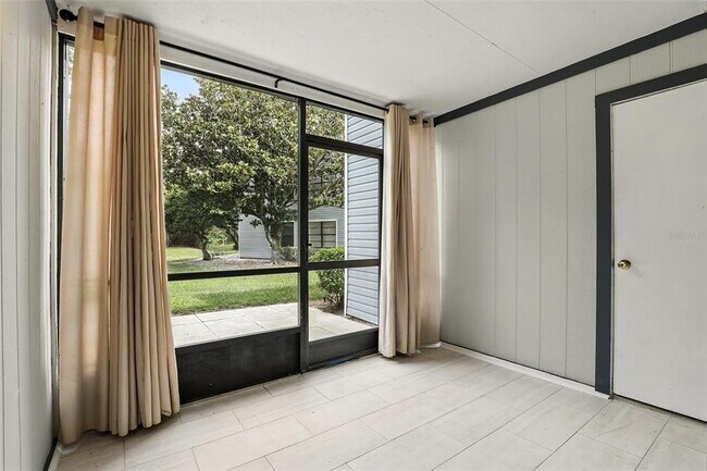 Building Photo - 3966 Atrium Dr