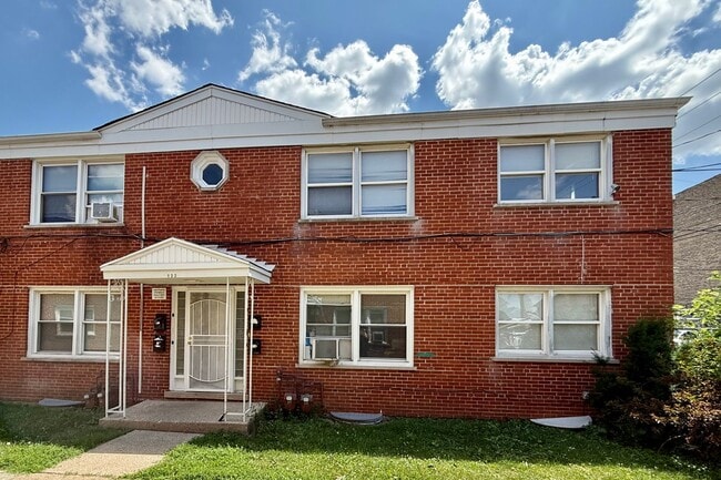 Building Photo - 122 N Menard Ave