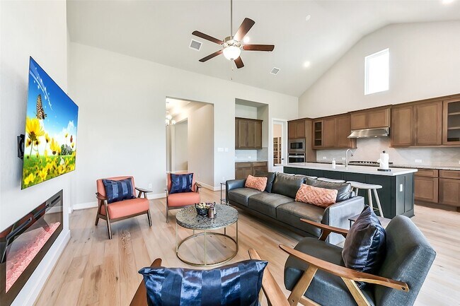 Building Photo - 28289 Emerald Bnd