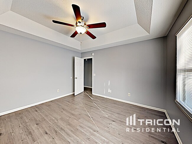 Building Photo - 104 Chickadee Ct