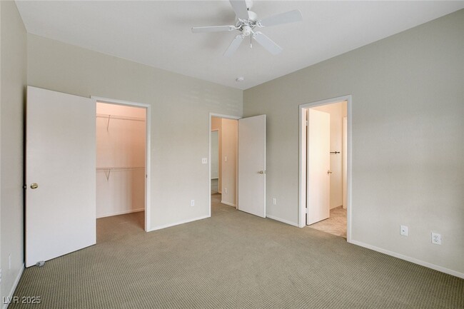 Building Photo - 251 S Green Valley Pkwy