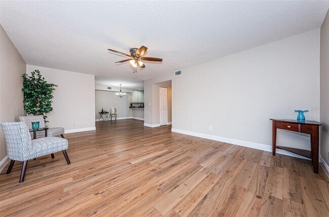 Building Photo - 5157 Silent Loop