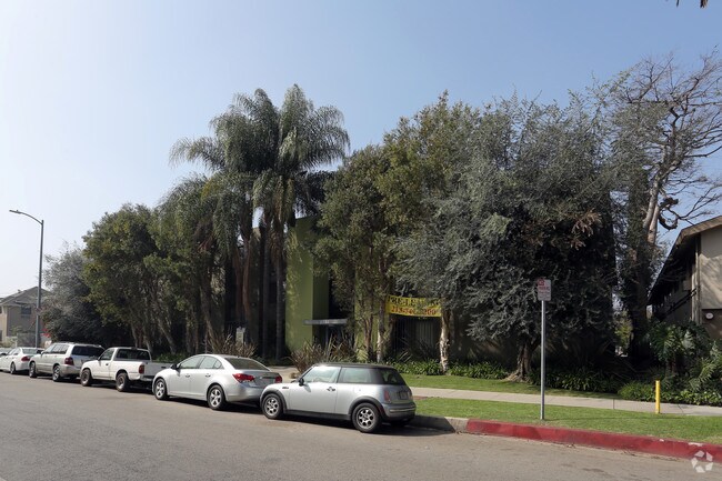 Building Photo - Mardette Apartments