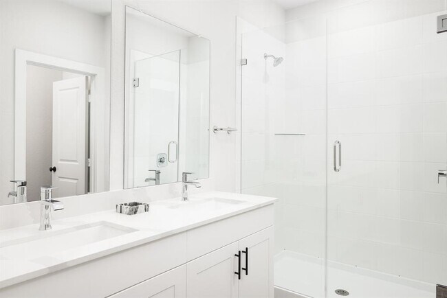 Building Photo - 8350 US-290