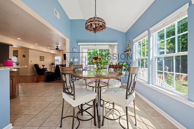Building Photo - 5106 Timsbury Pointe Dr