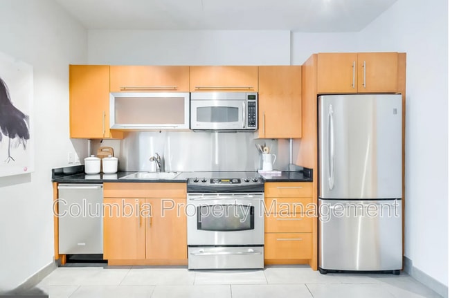 Building Photo - 1133 14th St NW