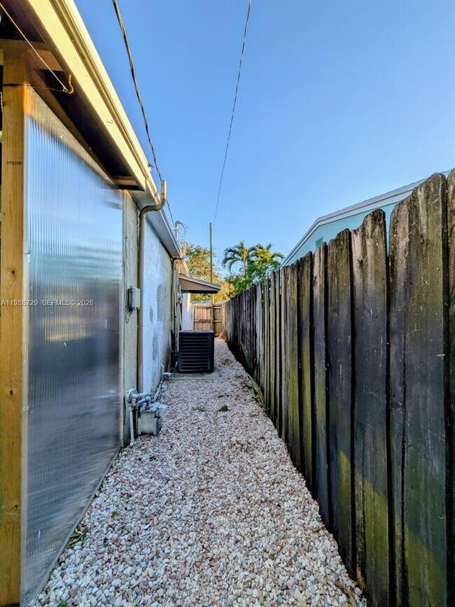 Building Photo - 301 NW 51st St