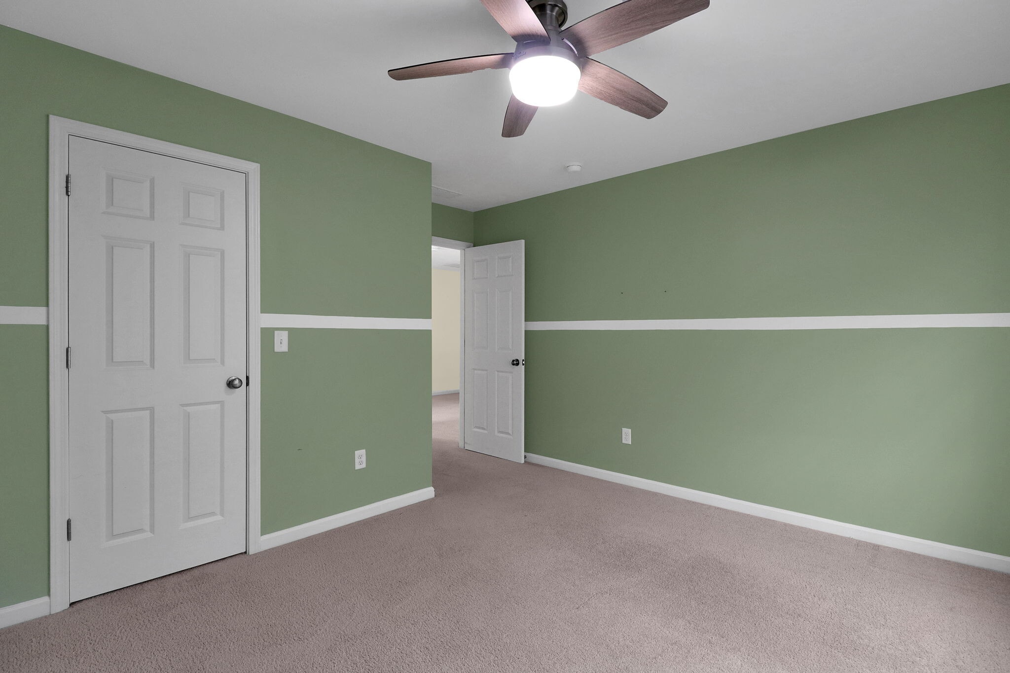 Building Photo - 6743 Palmetto Dr