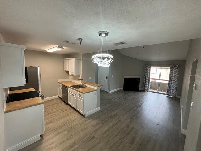 Building Photo - 10263 Gandy Blvd N