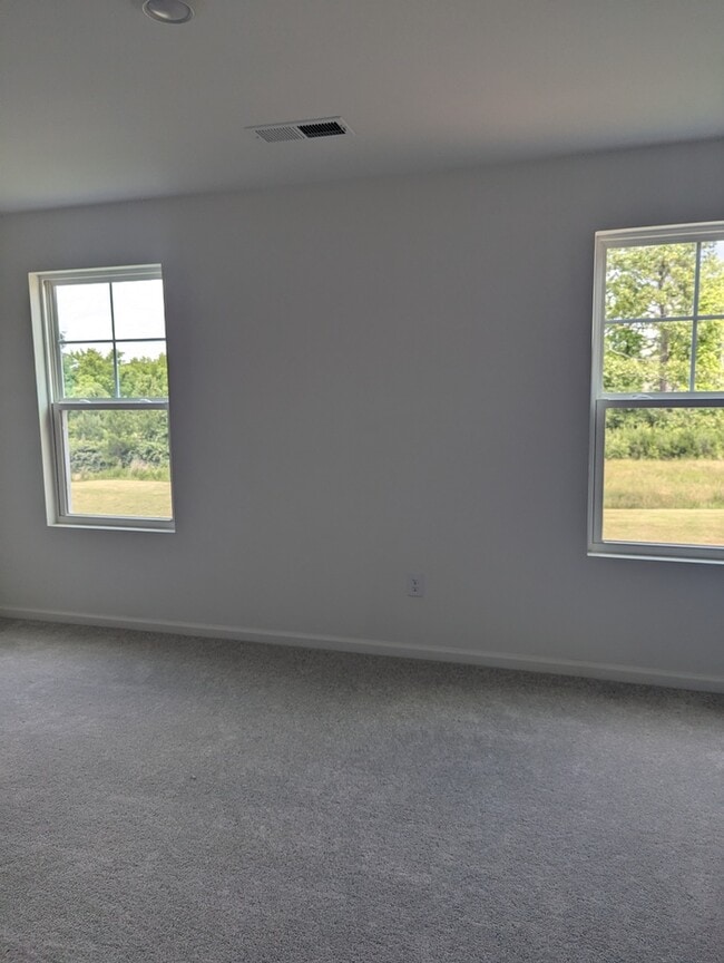 Building Photo - 677 Mirkwood Ave
