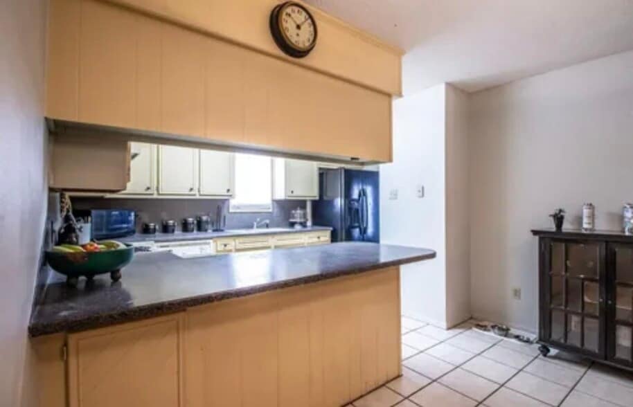 Building Photo - 2322 77th St