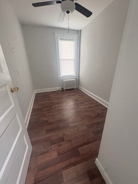 Building Photo - 22 S Tremont Rd