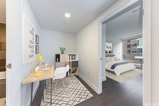 Building Photo - 718 Long Bridge St