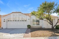 Building Photo - 827 Centaur Ave