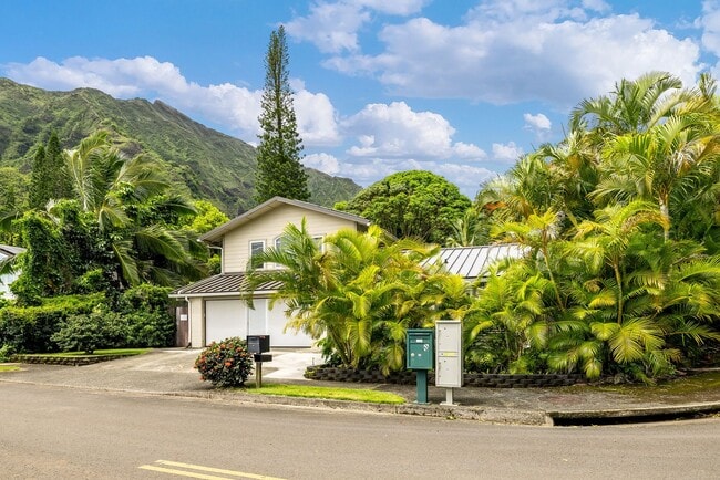 Building Photo - 46-490 Kuneki St