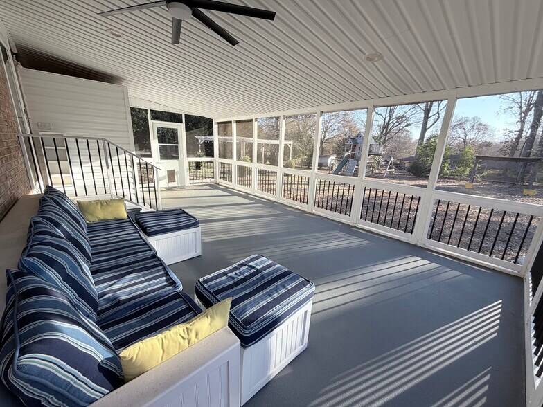 Building Photo - 217 Ridgecrest Way