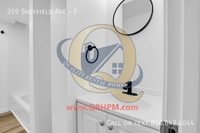 Building Photo - 359 Sheffield Ave