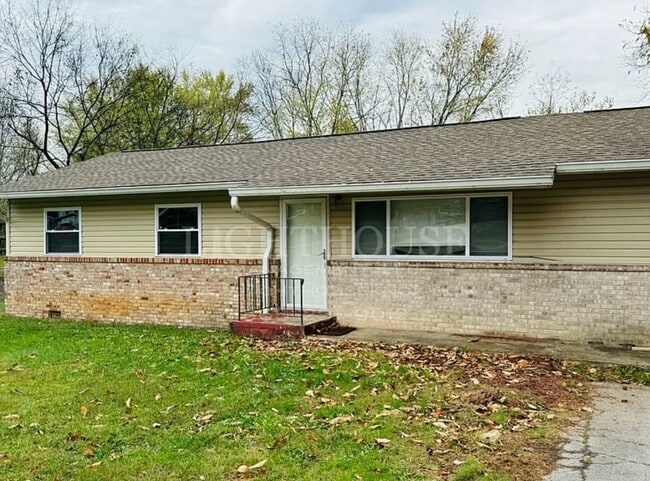 Building Photo - 1505 Rambling Rd