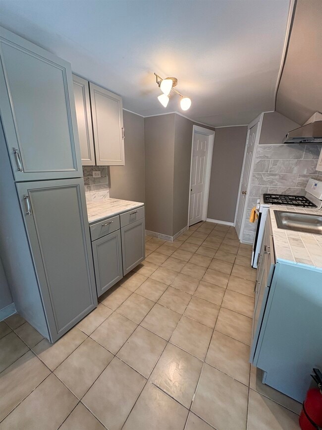 Building Photo - 117 Springside Ave